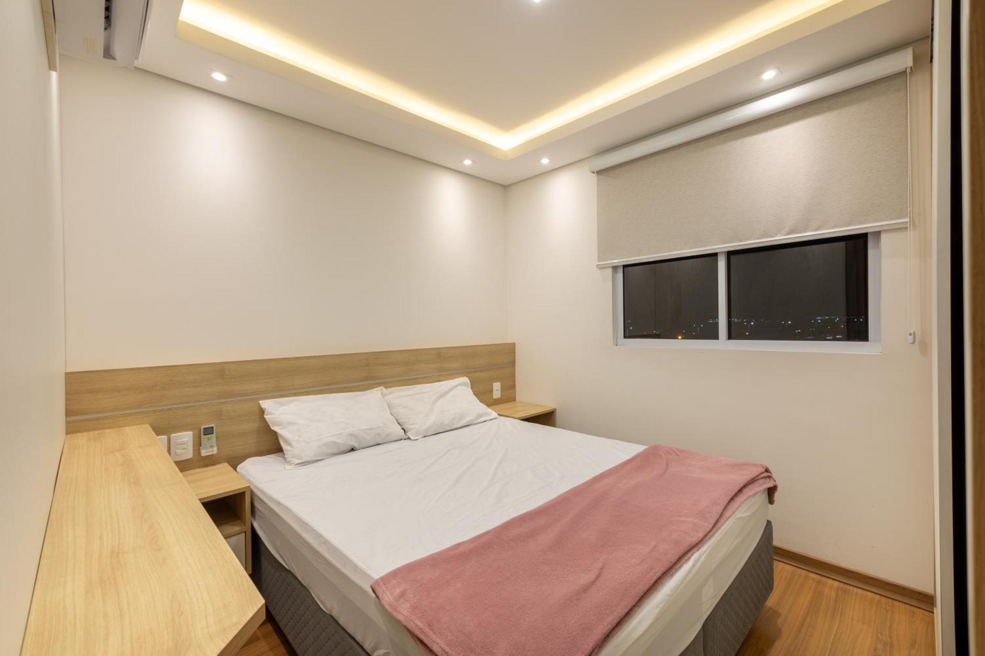 Aptos Completos Com Vista Mar Pe Na Areia Em Barra Velha Em Com Spa, Piscina, Quadra De Futebol, Sala De Jogos, Brinquedoteca, Complexo Com Diversos Comercios